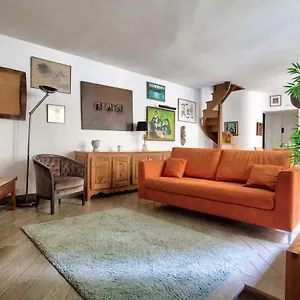Luxurious 2 Bedrooms Saint Michel Notre Dame Augustins Free Netflix , Paris France